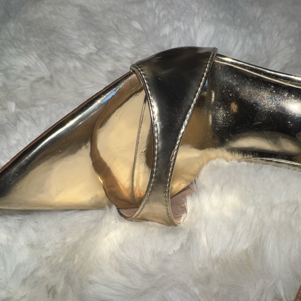GG Heel in Mirrored Gold - Picture 5 of 11